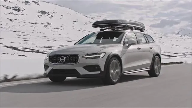 2020 Volvo V60 Cross Country T5