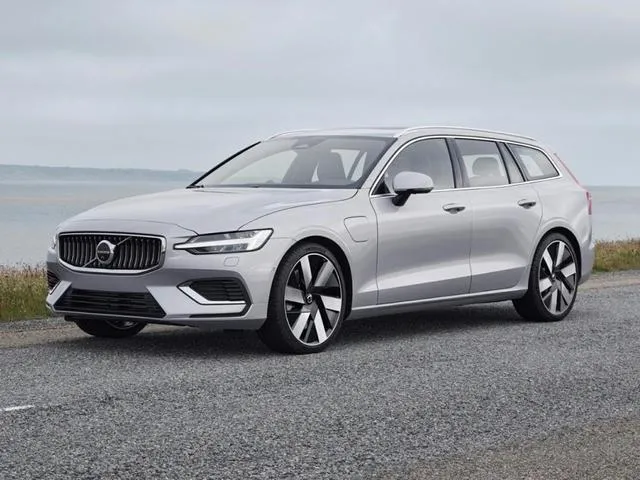 2024 Volvo V60 Recharge Plug-In Hybrid T8 Polestar Engineered