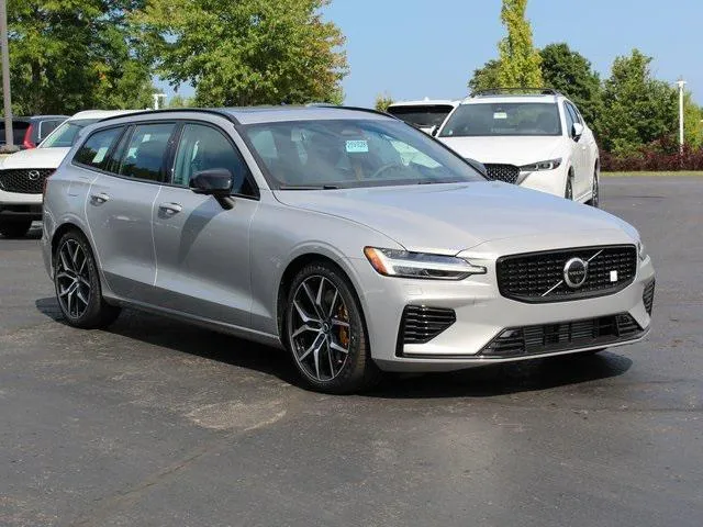 2025 Volvo V60 Plug-In Hybrid Polestar