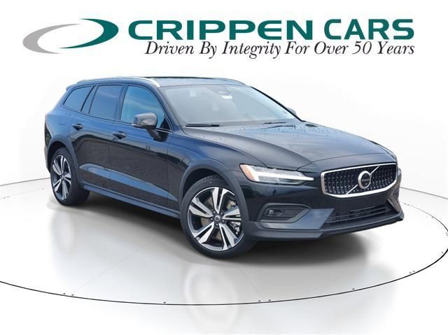 2025 Volvo V60 Cross Country Plus
