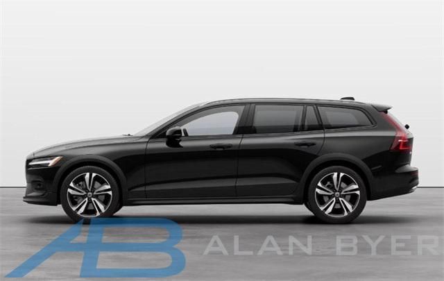 2025 Volvo V60 Cross Country Plus