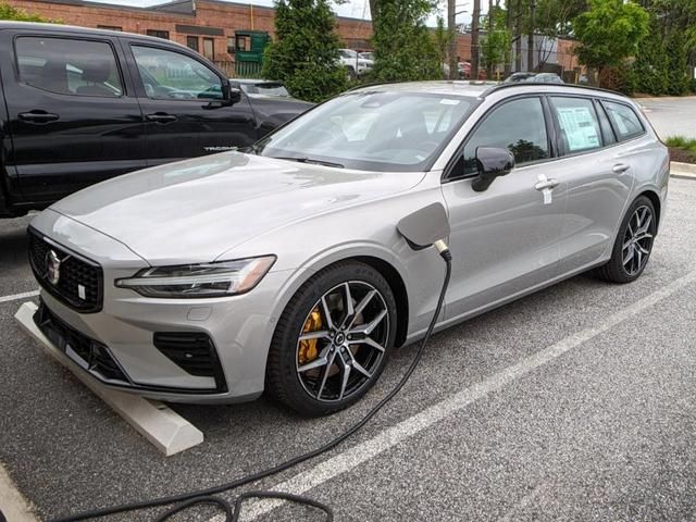 2024 Volvo V60 Recharge Plug-In Hybrid T8 Polestar Engineered