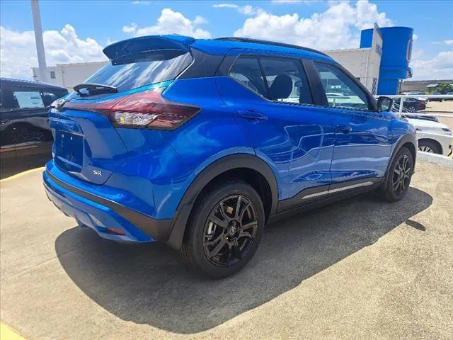 2024 Nissan Kicks SR