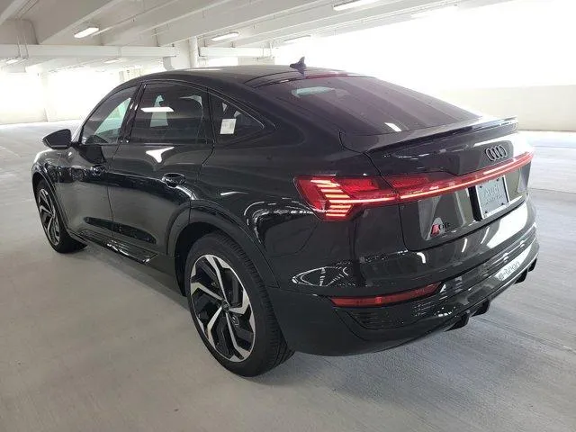 2024 Audi Q8 e-tron Sportback S line Premium Plus