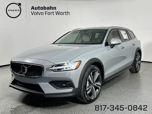 2024 Volvo V60 Cross Country B5 Plus